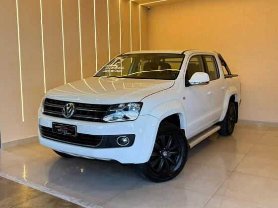 VOLKSWAGEN AMAROK 2.0 HIGHLINE 4X4 CD 16V TURBO INTERCOOLER DIESEL 4P AUTOMÁTICO VOLKSWAGEN AMAROK 2.0 HIGHLINE 4X4 CD 16V TURBO INTERCOOLER DIESEL 4P AUTOMÁTICO